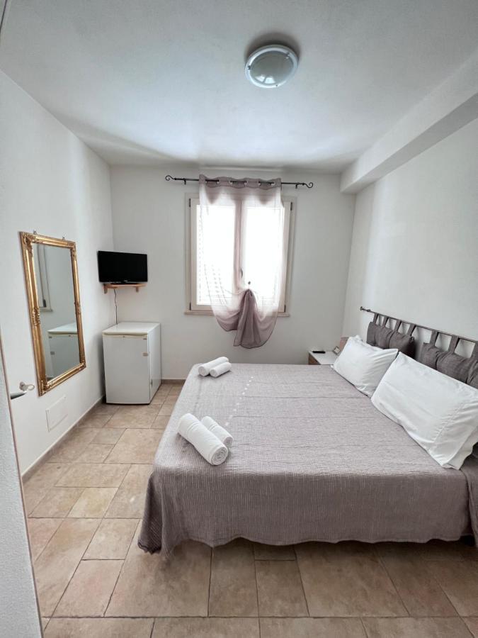 Hotel Rena Bianca House Porto Torres Exteriér fotografie
